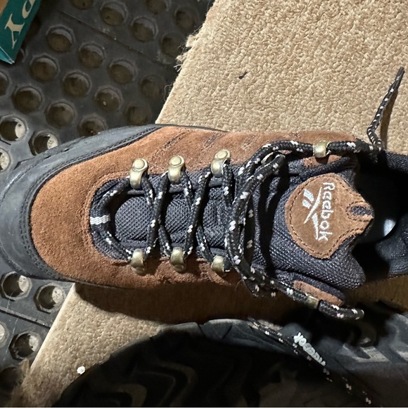 Reebok Low Cut, Ladies size 8.5 - Picture 6 of 6